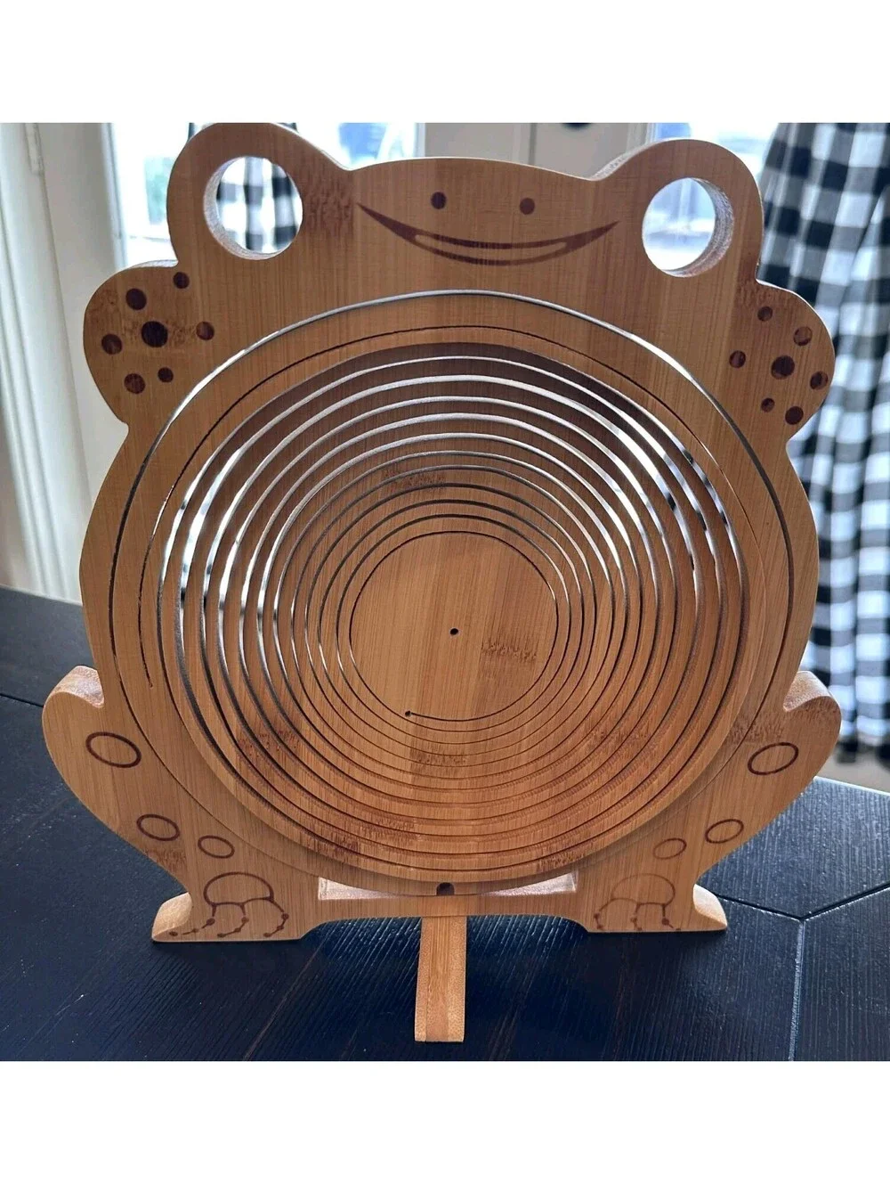 Frog Shaped Collapsible Bamboo Fruit Basket Folding Serving Bowl, EUC